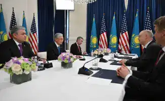 Токаев встречается с CEO Mars в Алматы