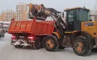 Снежные условия в Астане: труд дорожных рабочих для обеспечения безопасности горожан