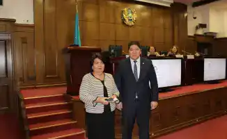 Докторанты АГУ при Президенте РК изучили возможности официальной статистики на лекции в Бюро национальной статистики