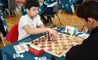 Шахматные короли и королевы сражаются за титул в сердце Ұлытау