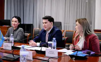 Ербол Мырзабосынов и Джерен Гювен Гюрес обсудили гендерное равенство в спорте и туризме Казахстана