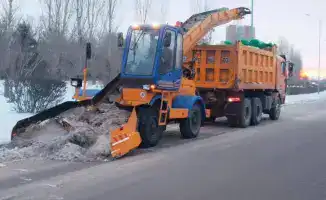 Очистка водоотводных сетей и подготовка к паводкам в Астане