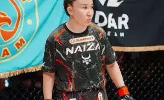 Айгерим Тореханова одерживает досрочную победу на турнире Naiza 81