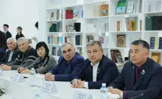 Встреча Ербола Карашукеева с ветеранами Жамбыла