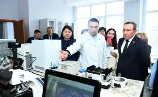 Шесть лабораторий: ключ к научным открытиям Университета Абай!