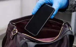 Алматы: стены следственного изолятора вновь стали мишенью для тайных попыток провоза запрещённых предметов.