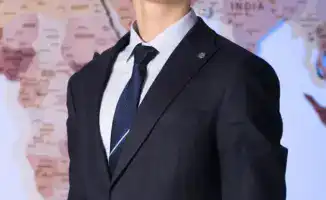 Школьник из столицы взмыл в облака знаний: гранты на обучение в Гонконге открывают новые горизонты