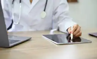 Президент Токаев раскритиковал министра ИИ на заседании правительства