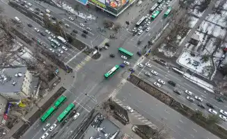 Изменение работы светофоров в Алматы: последствия для безопасности пешеходов и транспортной нагрузки