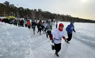 Международный ледовый забег Бурабай 2026 более 700 спортсменов 11 стран