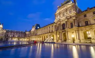 Директор Лувра Лоранс де Кар подала в отставку на фоне резкой критики