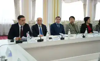 Круглый стол в Астане: обсуждение перехода к Курултаю и новых политических институтов в рамках конституционной реформы 2026 года