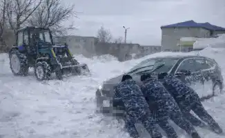 Свет надежды в метель: сотрудники женской колонии Абай спасли жителя Павлодара от снежного плена