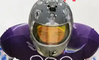 Дисквалификация украинского спортсмена на Олимпиаде-2026 за 'шлем памяти': социальные и культурные аспекты