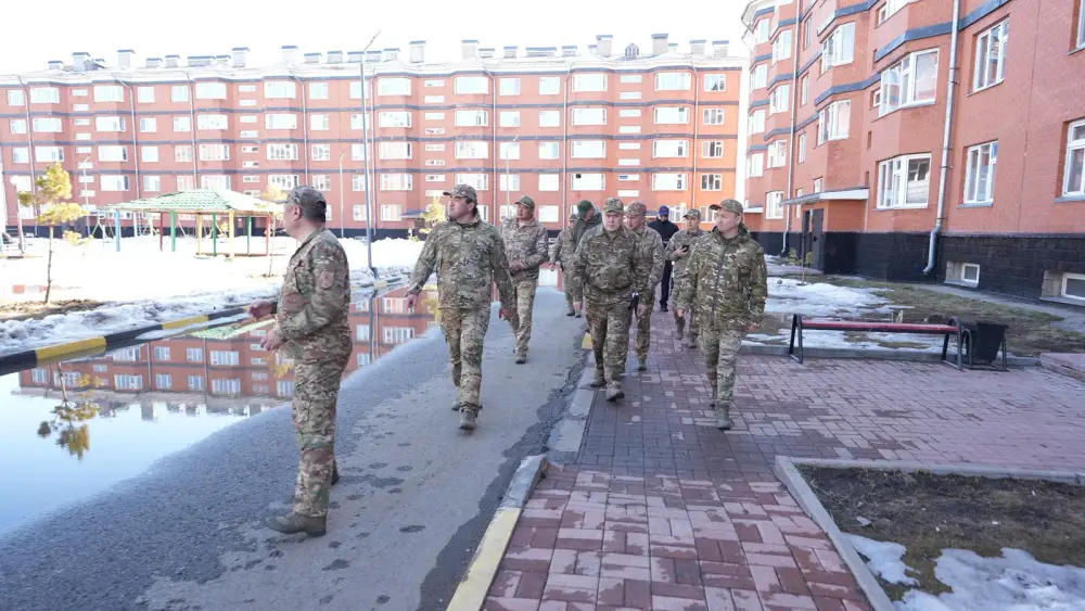 Глава МЧС определил задачи по модернизации воинских частей (10)