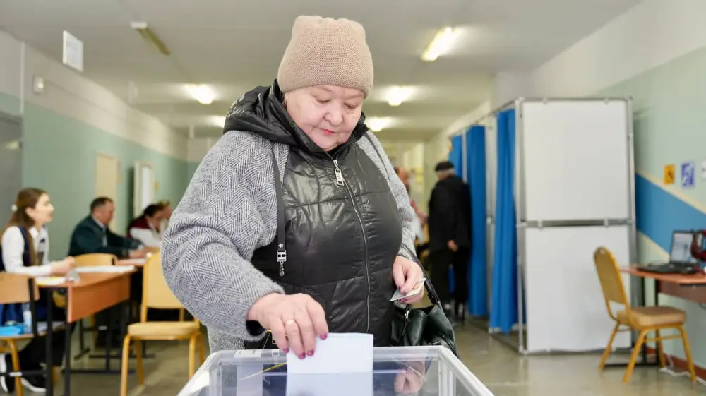 Аким ВКО сделал свой выбор на референдуме (5)