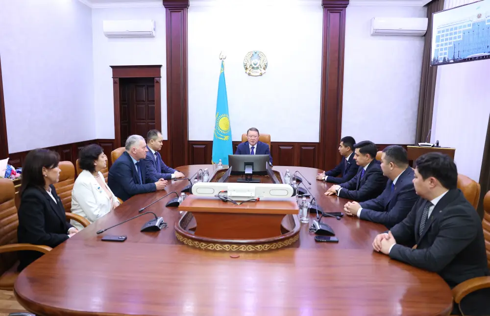 Награждение орденом "Құрмет": вклад граждан в общественную жизнь Казахстана Павлодаре