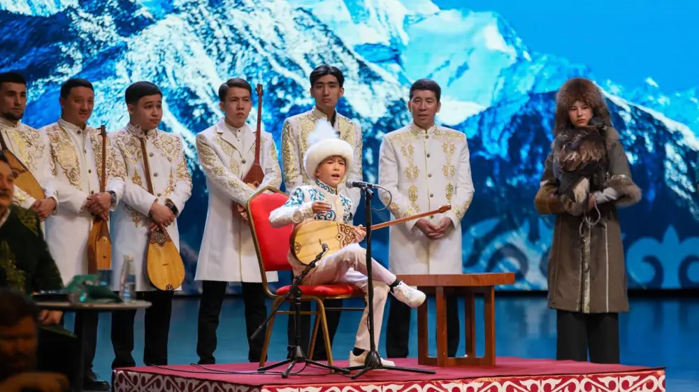 В Восточно-Казахстанской области стартовал республиканский командный айтыс с участием поэтов из двух регионов Павлодаре