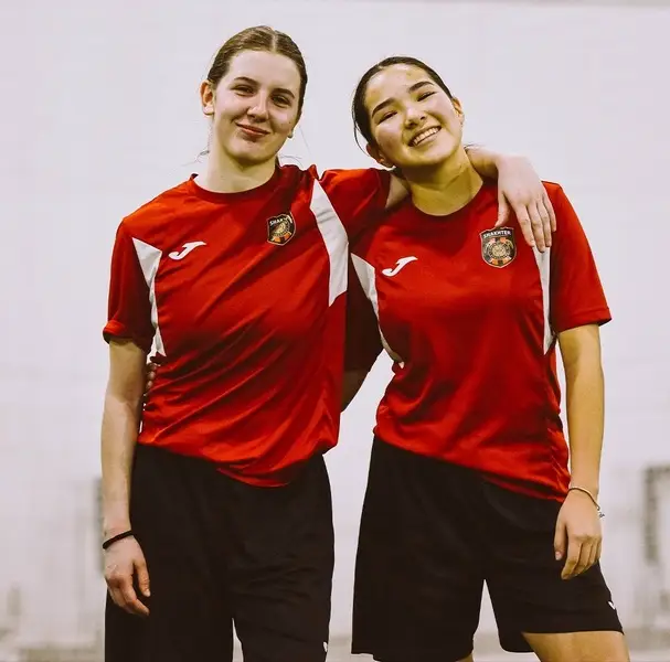 Футбольный клуб «Шахтёр» сформировал женскую команду (6)