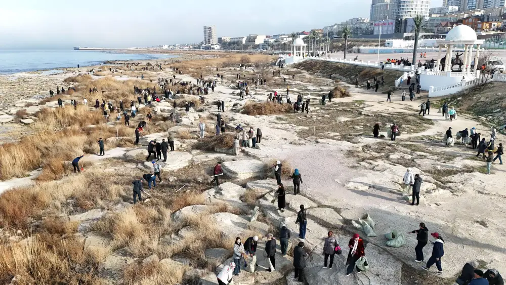 В Мангистауской области прошёл субботник в рамках акции «Тазару күні» с участием более трёх тысяч человек Павлодаре