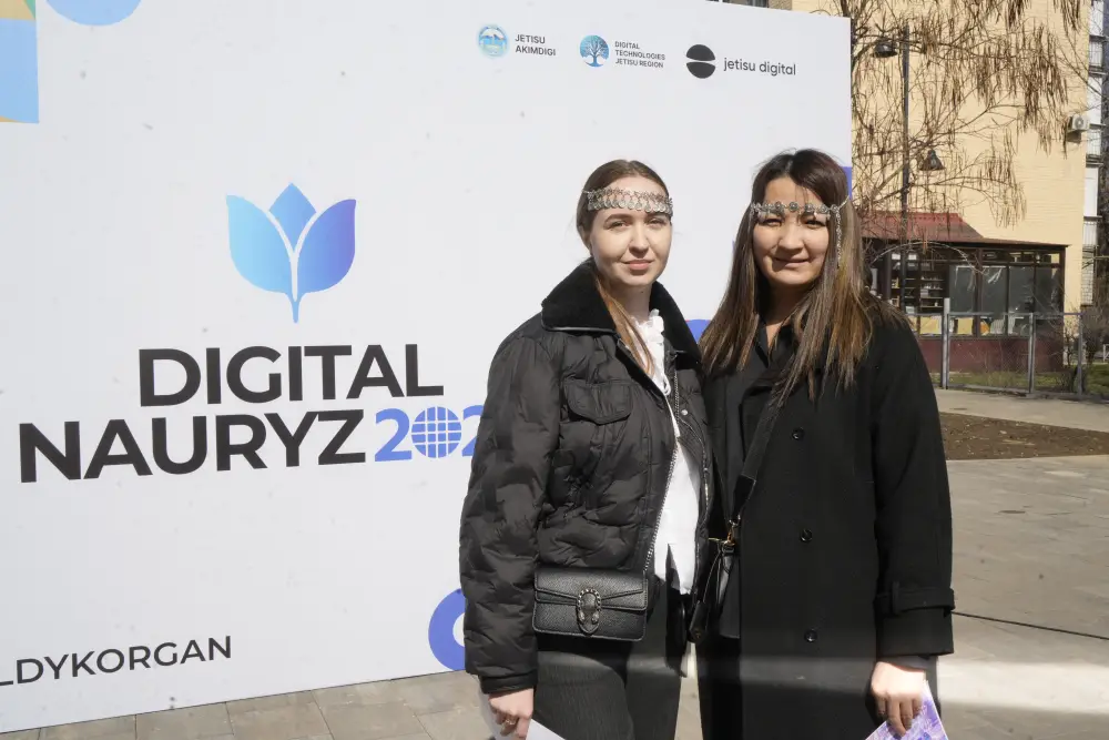 «Digital Nauryz» в Жетісу: с помощью ИИ жители смогли создать свои портреты в образе казахских батыров (5)