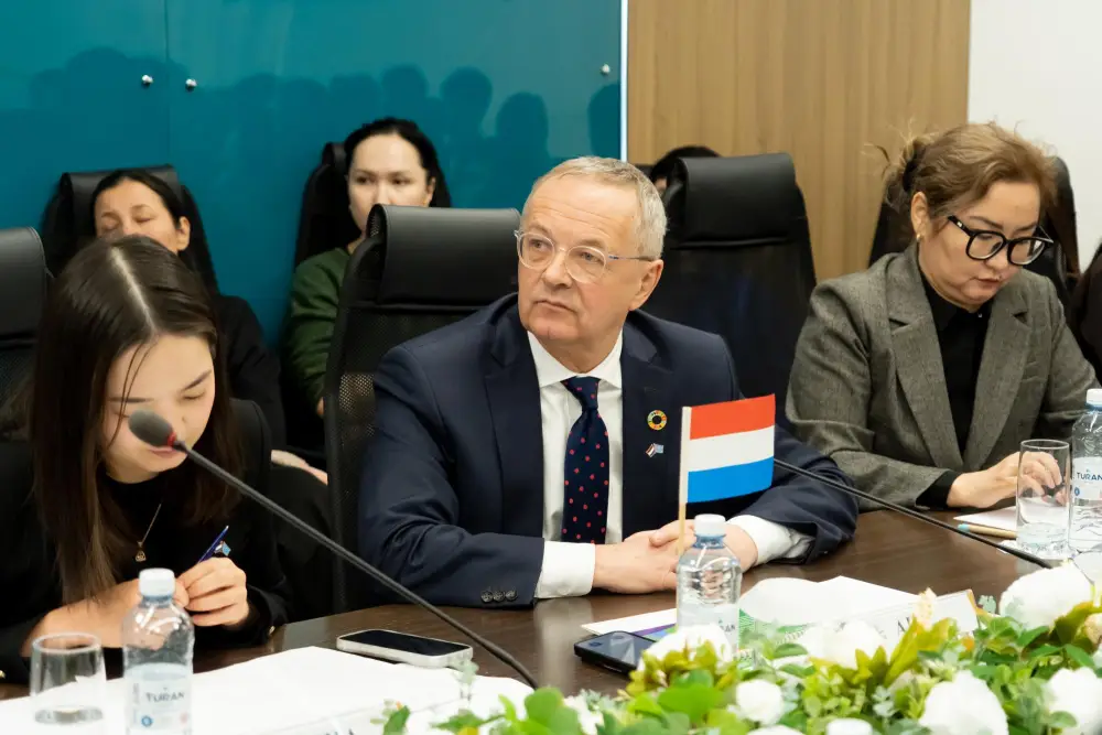 Роль женщин в устойчивом развитии сельского хозяйства обсудили в КазАТИУ (3)