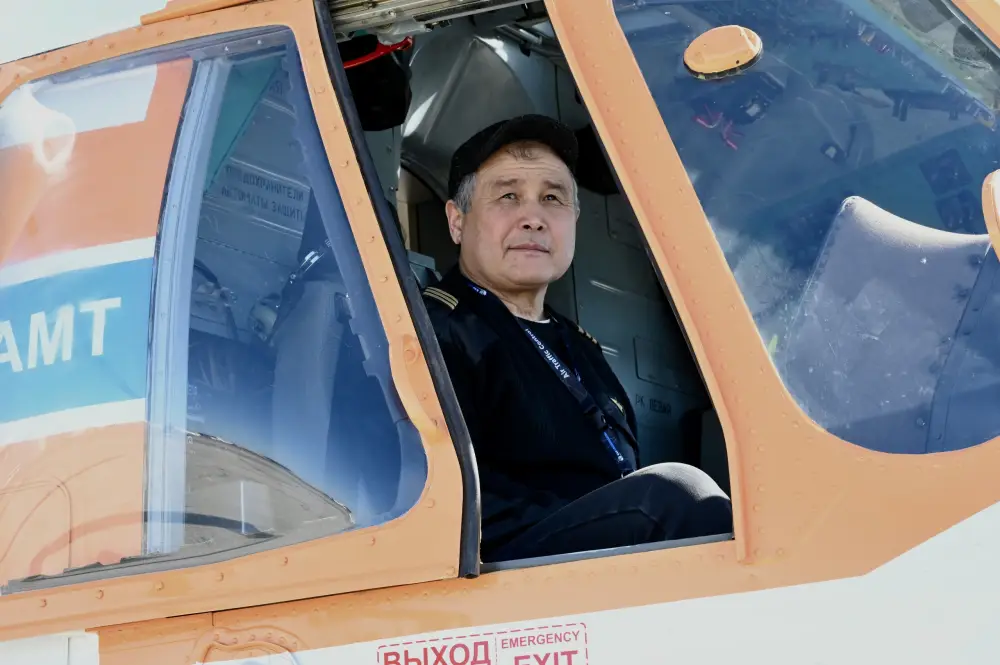 Передача опыта в авиации МЧС: Роль Булата Мукушева в подготовке молодых специалистов Павлодаре
