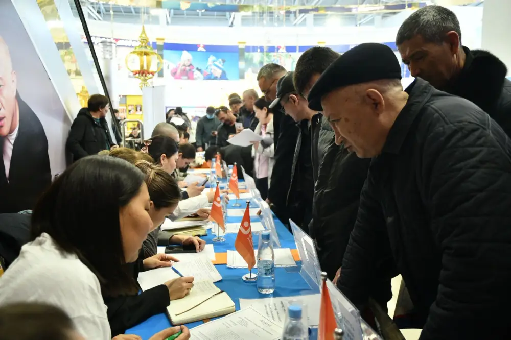 Ярмарка вакансий собрала более 20 предприятий и предложила около 100 актуальных вакансий Павлодаре