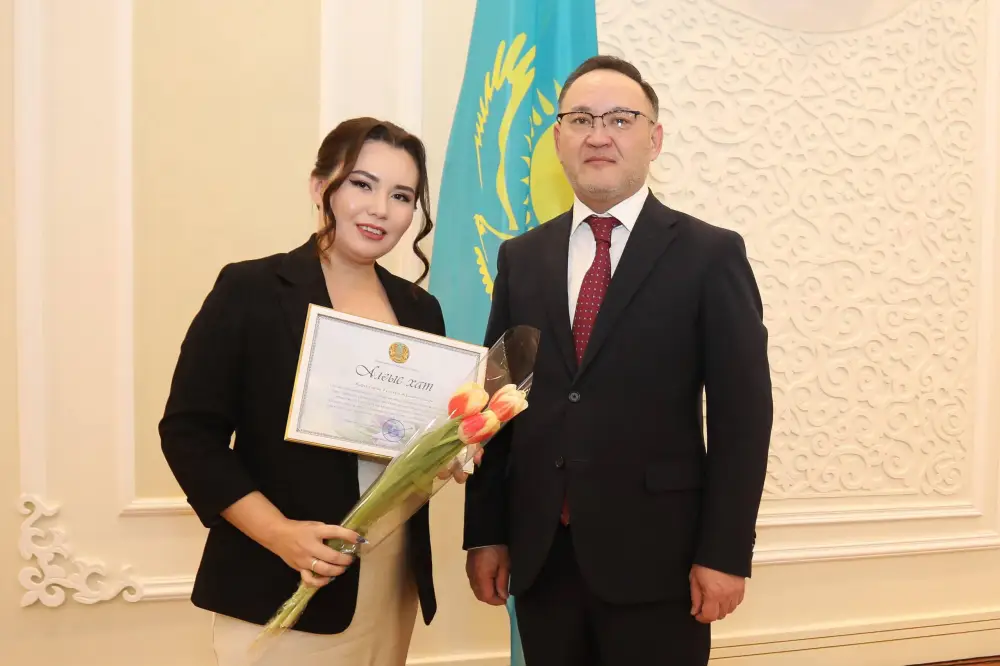 В Мангистау прошло торжественное мероприятие, приуроченное к Международному женскому дню (6)