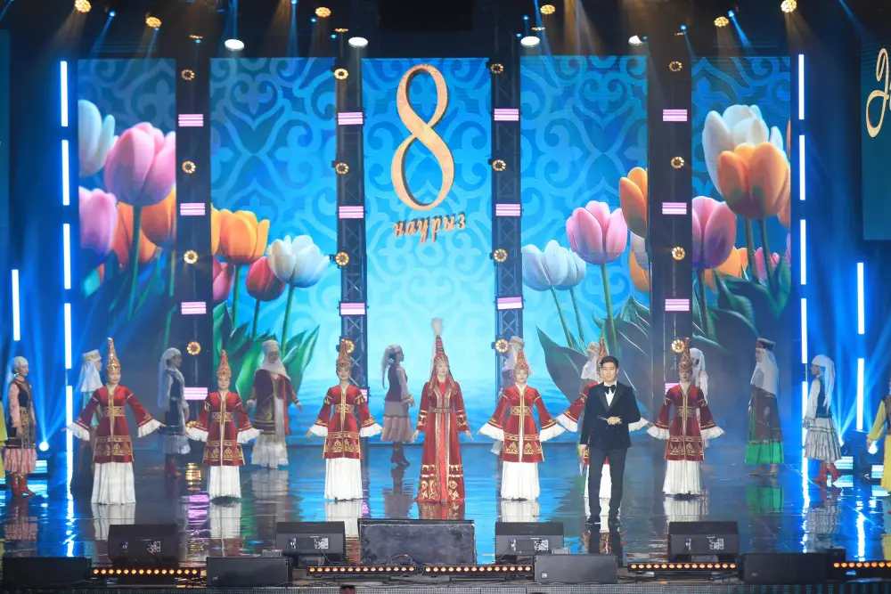 В честь Международного женского дня – 8 Марта в Өнер орталығы прошел праздничный концерт (2)