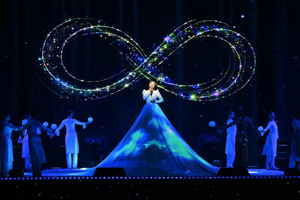 В Алматы прошел праздничный концерт «Әлемнің жарығы» к 8 Марта (6)