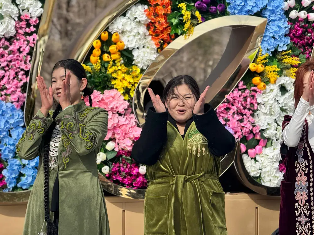 В Астане широко отметили Көрісу күні (6)