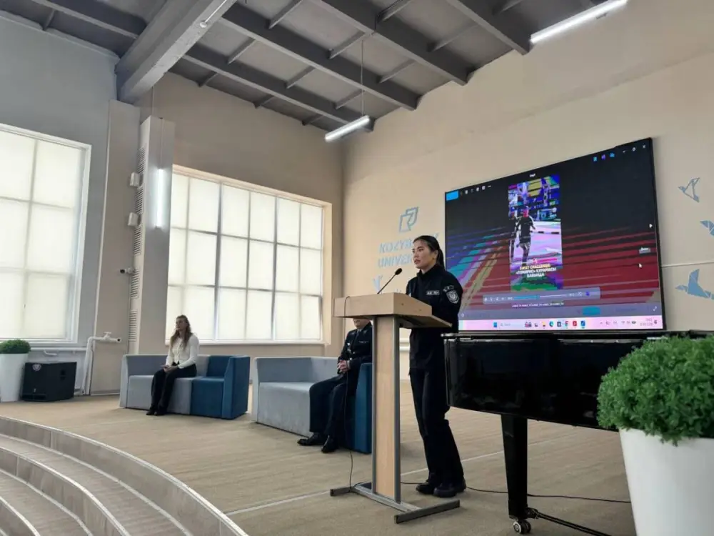 Чемпионки мира в погонах встретились со студентами в СКО (2)