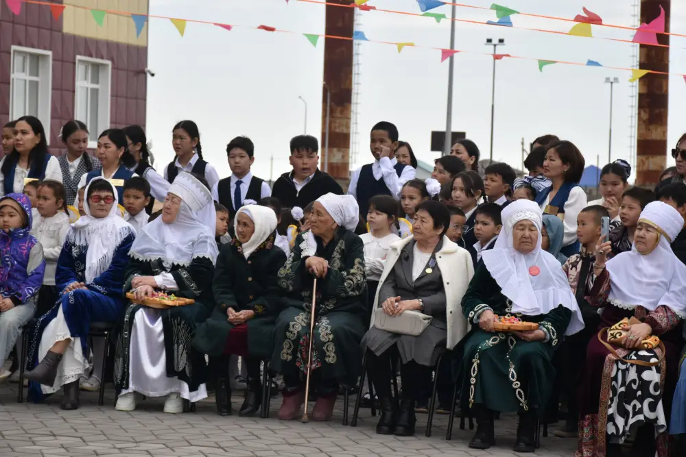 В Уиле открыт новый школьно-дошкольный комплекс на 320 мест Павлодаре