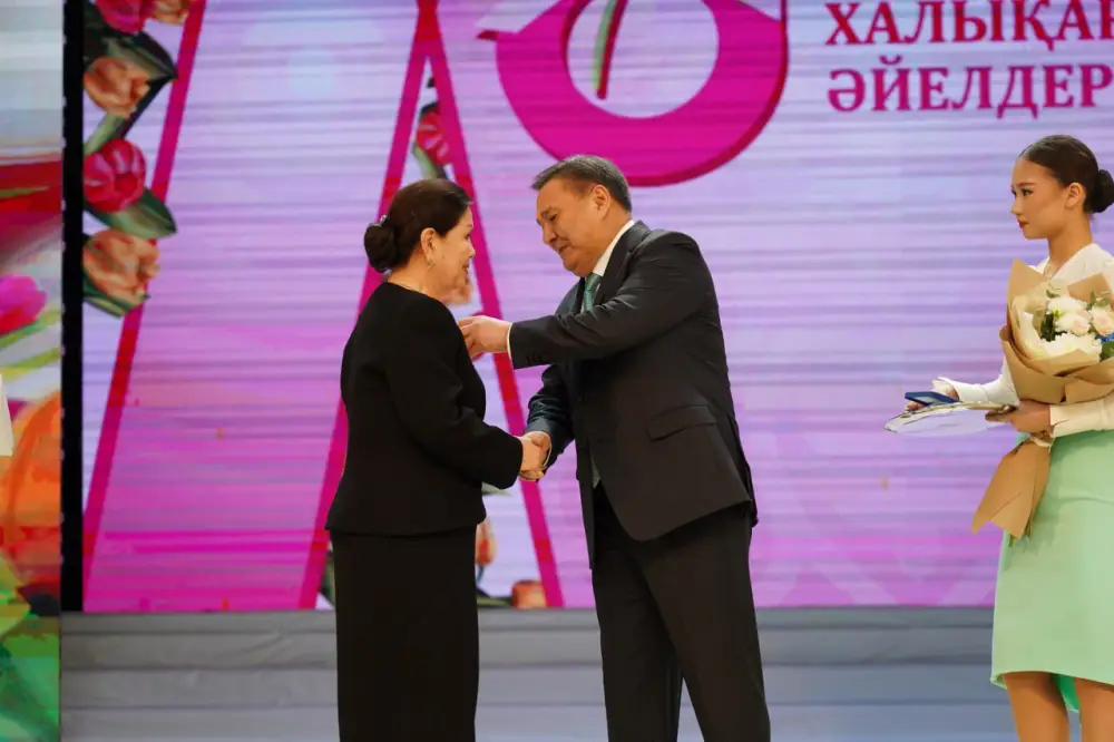 В Акмолинской области прошло торжественное мероприятие, посвященное 8 марта (8)