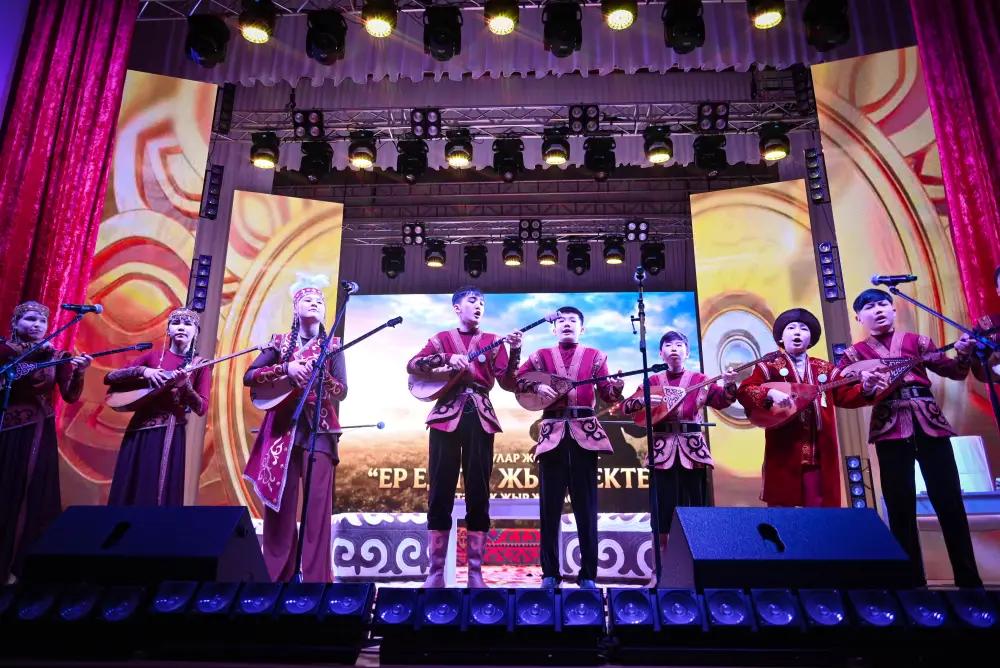 Наурызнама–2026: В Актобе проходит 24-часовой вечер жырау в рамках Дня культуры и национальных традиций (9)