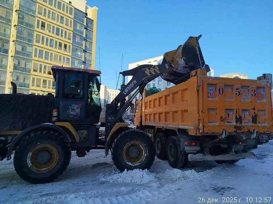Около 1800 единиц спецтехники задействовано в снегоуборочных работах в Астане Павлодаре