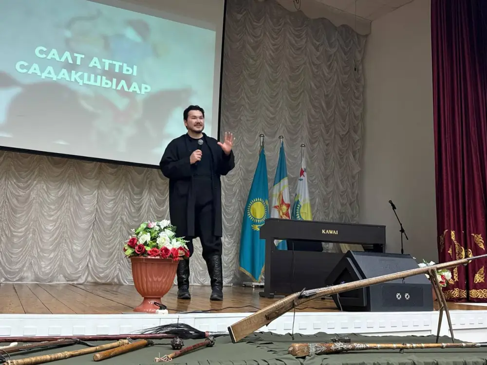 Военный музей представил кадетам экспозицию древнего вооружения (4)