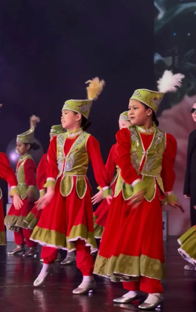 «Наурыз. Сила света-2»: во Дворце «Жастар» проходит уникальное представление, посвященное весне (2)