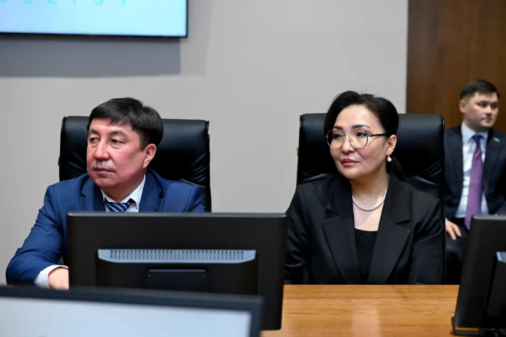 Поддержка культурных инициатив: Встреча акима области с айтыскерами и деятелями искусства Павлодаре