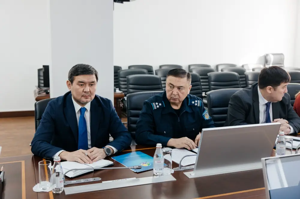 В Атырау состоялось совещание по вопросам экологии и озеленения (3)