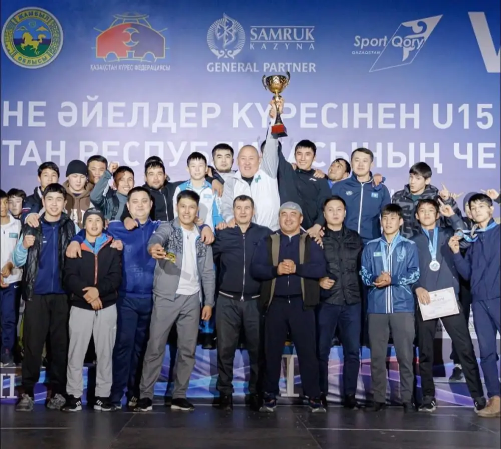 Борцы Туркестанской области доминируют на чемпионате страны по греко-римской борьбе среди юниоров в Таразе Павлодаре