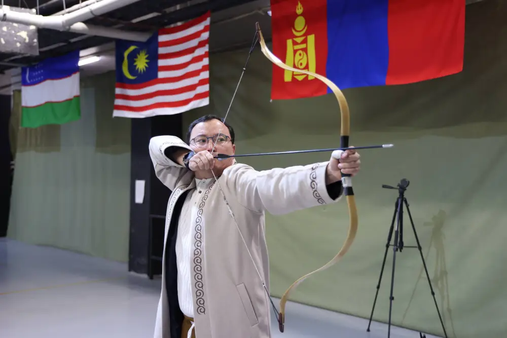 На площади города проходит День национальных видов спорта, посвященный традиционным спортивным навыкам Павлодаре