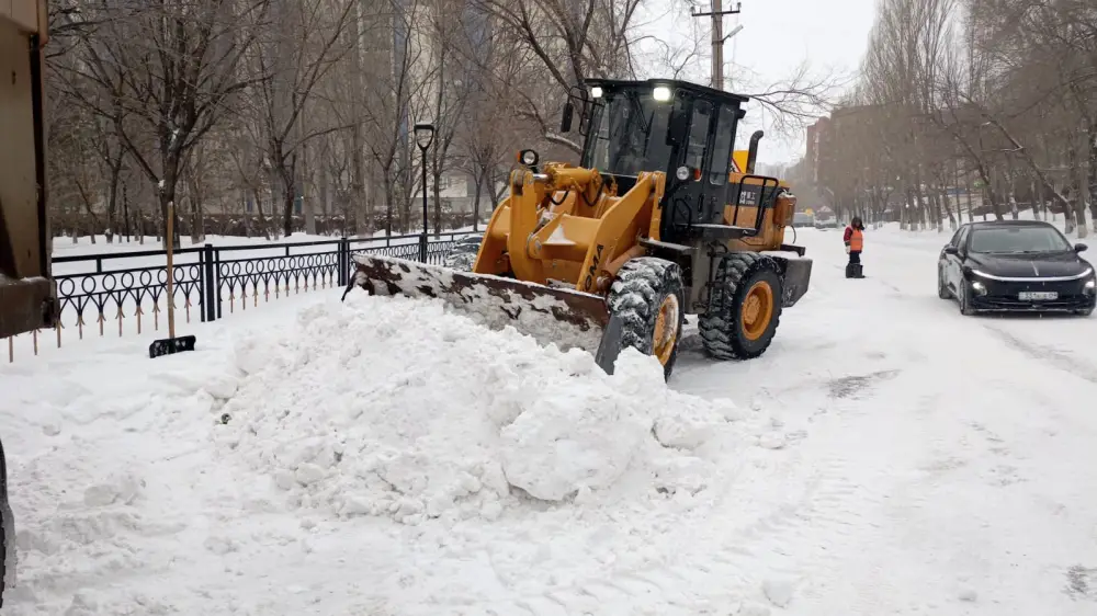 В Астане вывезено более 42 тысяч кубометров снега за одну ночь Павлодаре
