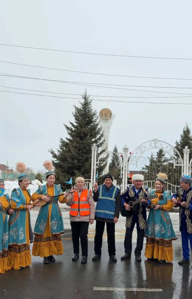 Жители Зайсанского района провели экоакции по уборке мусора в рамках инициативы 'Таза Қазақстан' Павлодаре