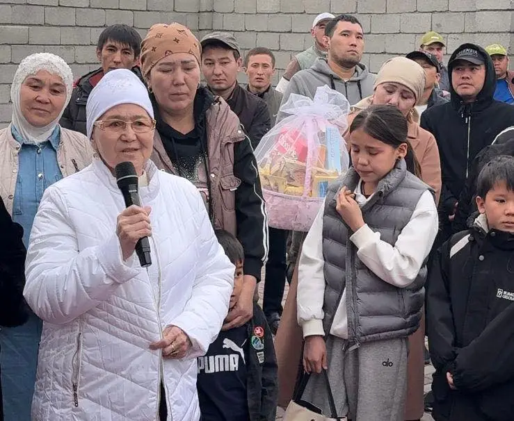 В Туркестане молодёжь подарила дом многодетной семье в священный месяц Рамазан Павлодаре