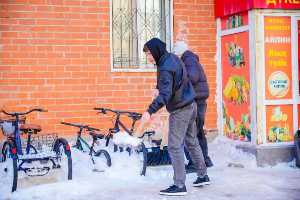 Сообщество жильцов в Астане объединяется для празднования Дня обновления через уборку и совместный праздник Павлодаре