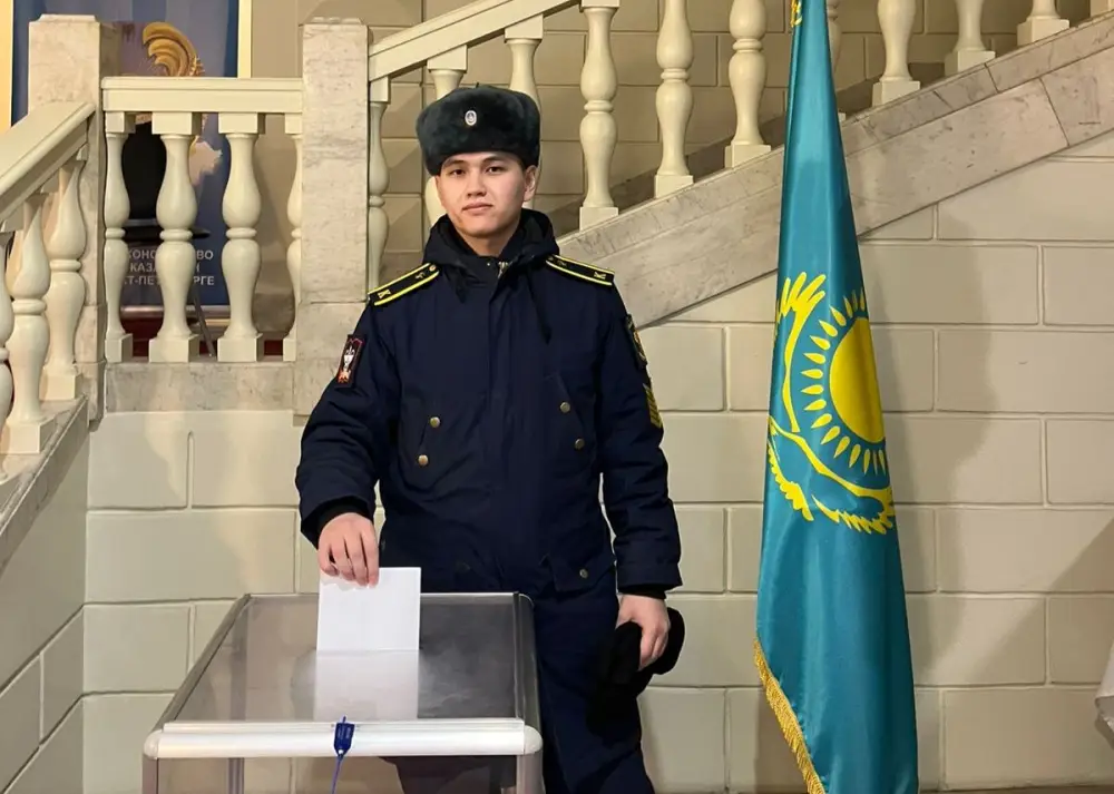 Военнослужащие Вооруженных сил в числе первых проголосовали на республиканском референдуме (7)