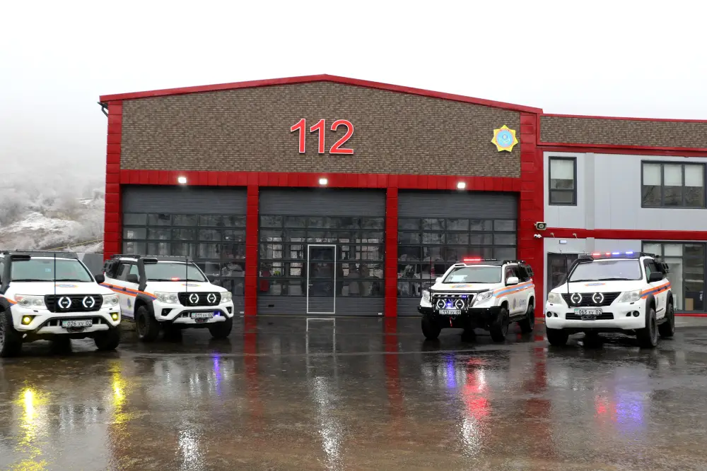 В сердце спасательной службы: казахстанские спасатели обновляют арсенал для борьбы с бедствиями Павлодаре