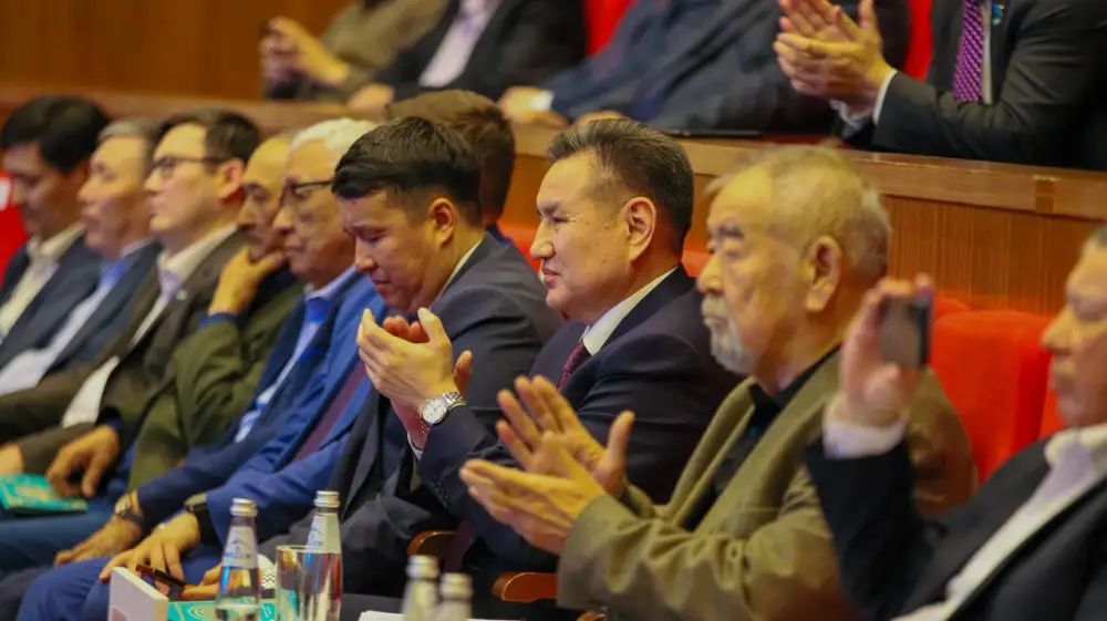 В ВКО стартовал республиканский командный айтыс «Алтайым – алтын бесігім» (5)